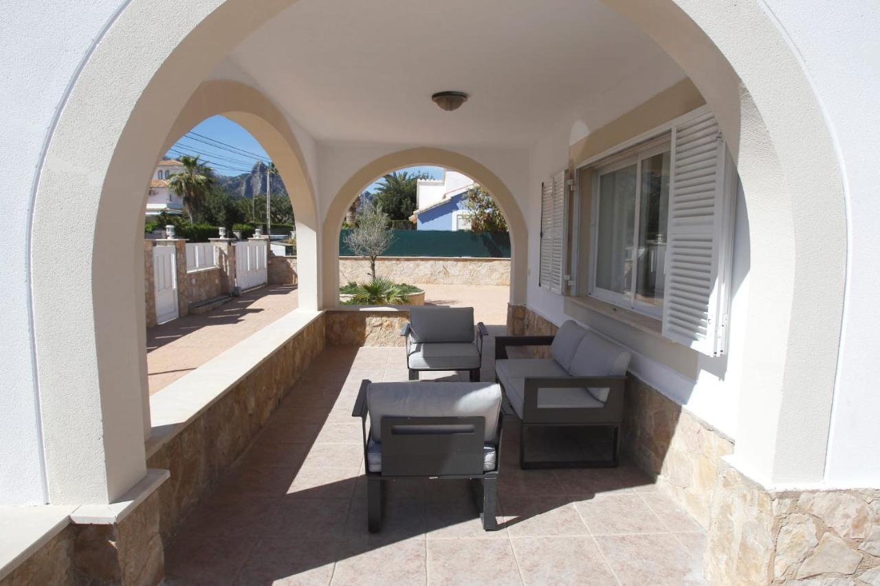 Villa Mimoses Plamanyola Екстериор снимка